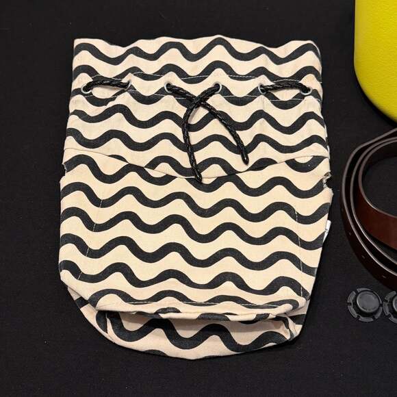 O Bag Made In Italy EVA Compound Basket Tote Crossbody Bag Yellow - Picture 3 of 16